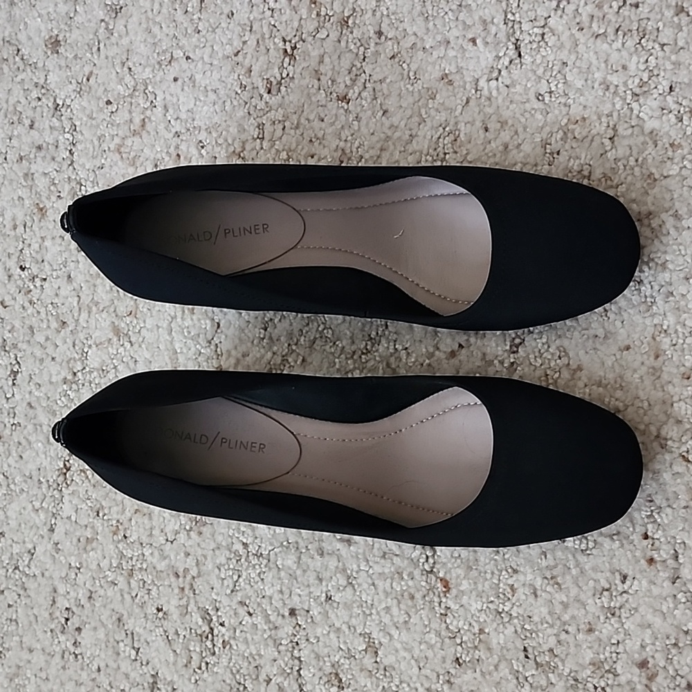 Donald Pliner Heels
